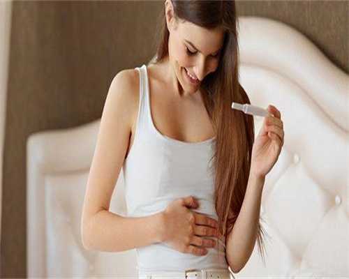 多囊卵巢症状自查方法分享,多囊卵巢综合征在早期症状